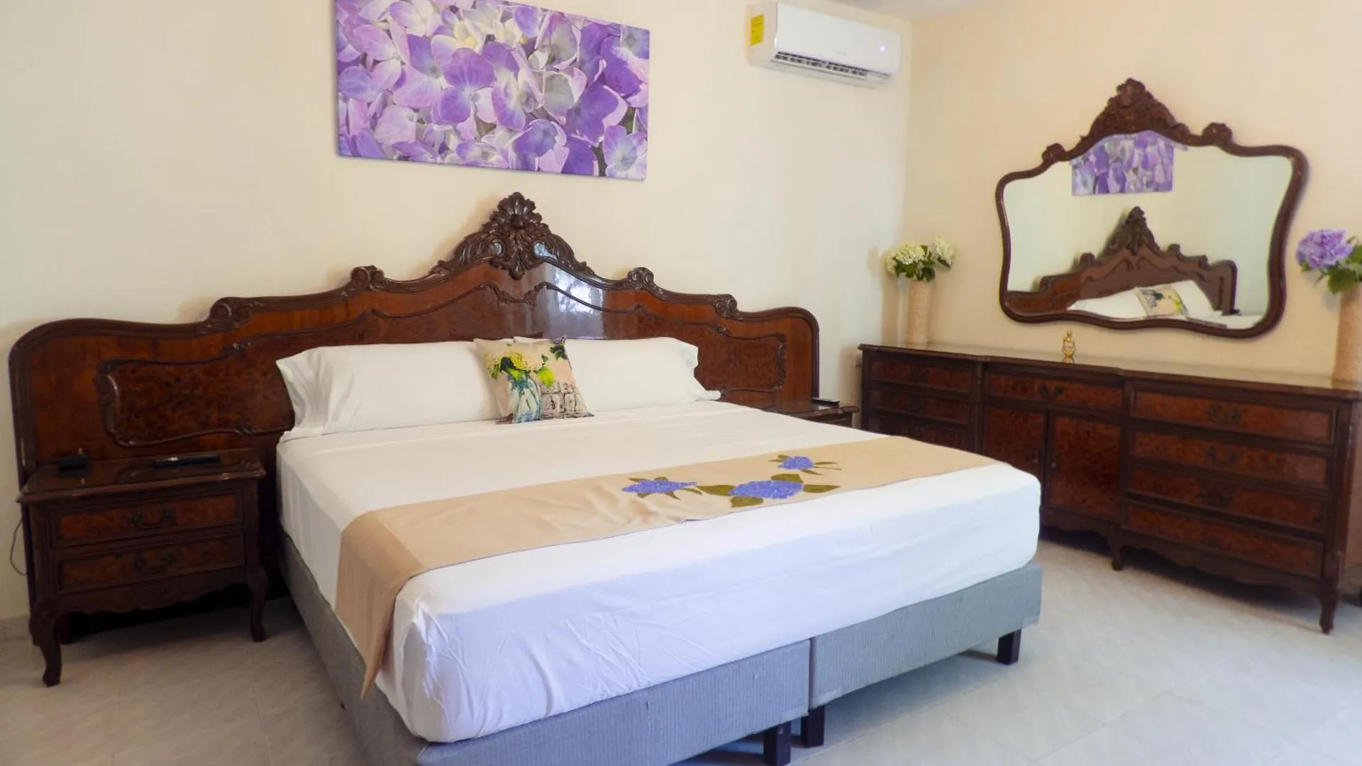 Hotel Boutique Flores Y Gemas Merida