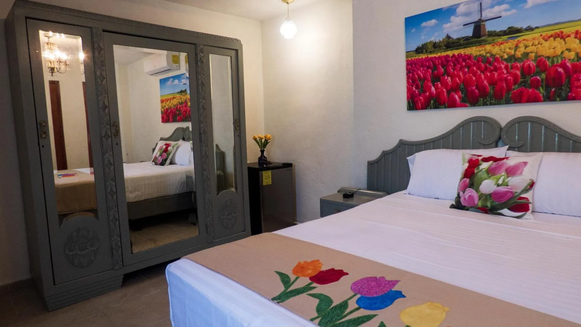 Hotel Boutique Flores Y Gemas Merida Mexico