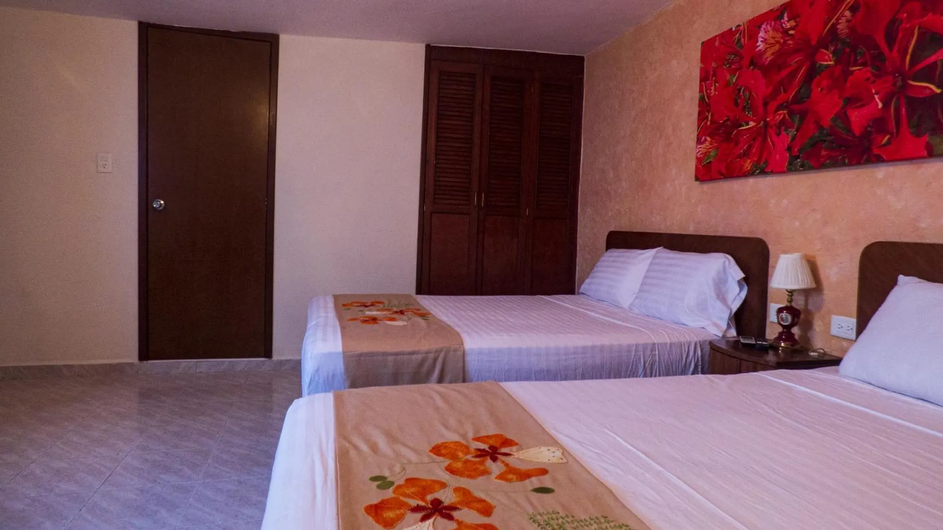 Hotel Boutique Flores Y Gemas Mérida