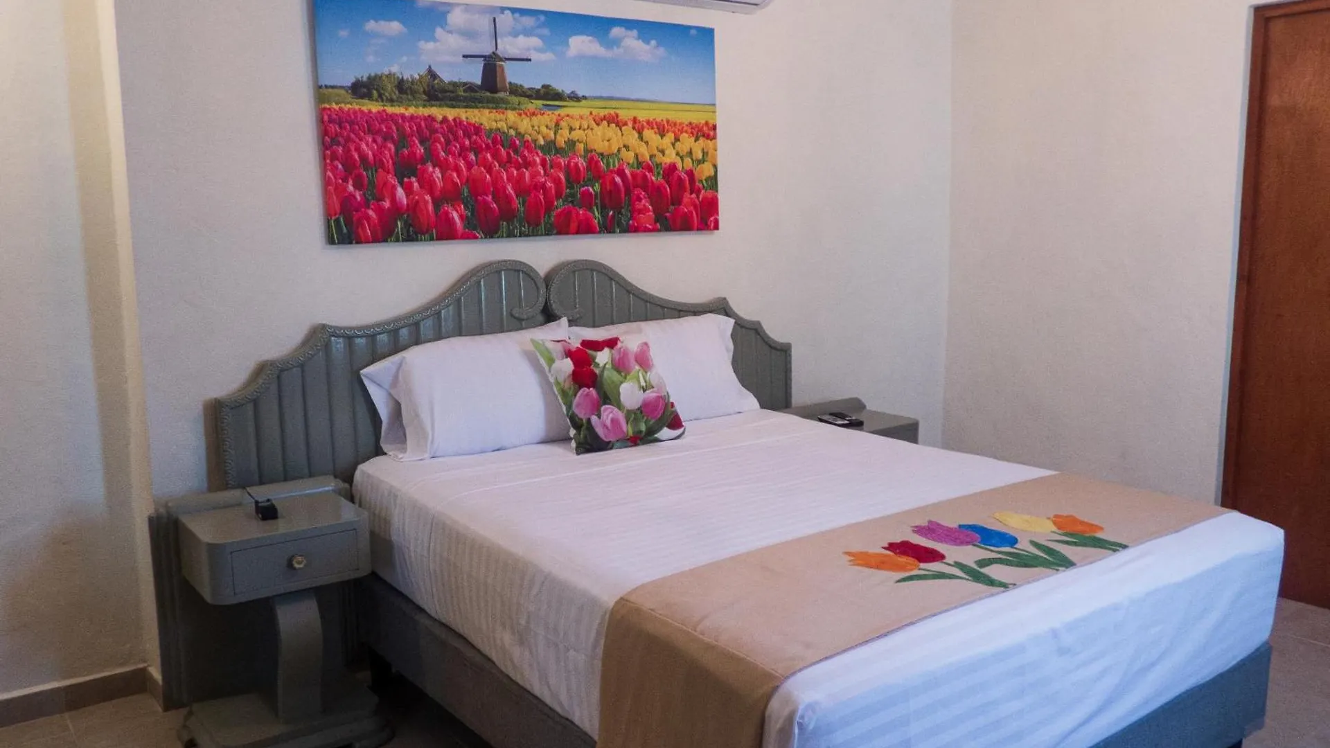 Hotel Boutique Flores Y Gemas Merida Mexico