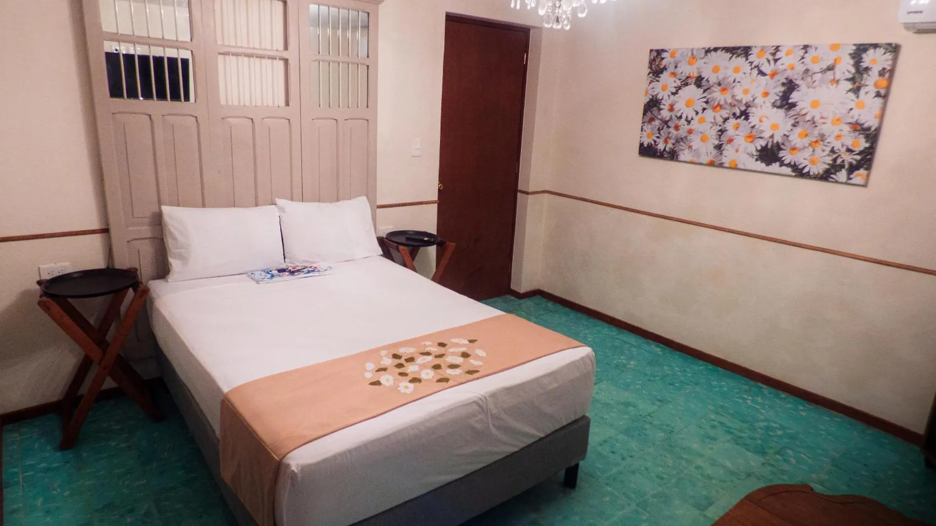 Hotel Boutique Flores Y Gemas Merida