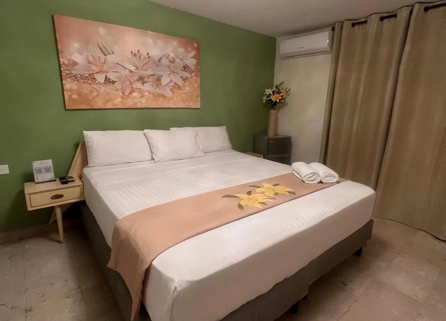 Hotel Boutique Flores Y Gemas Merida 4*,  Mexico