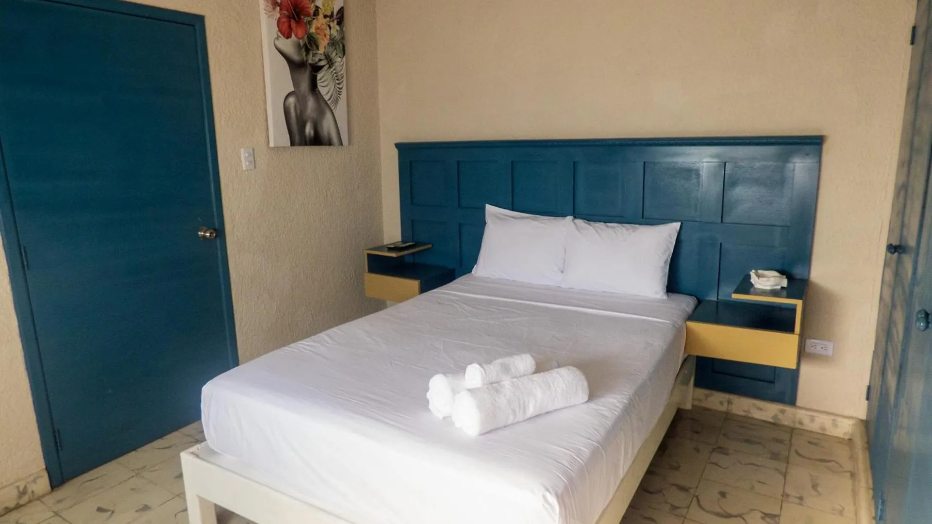 ****  Hotel Boutique Flores Y Gemas Merida Mexico