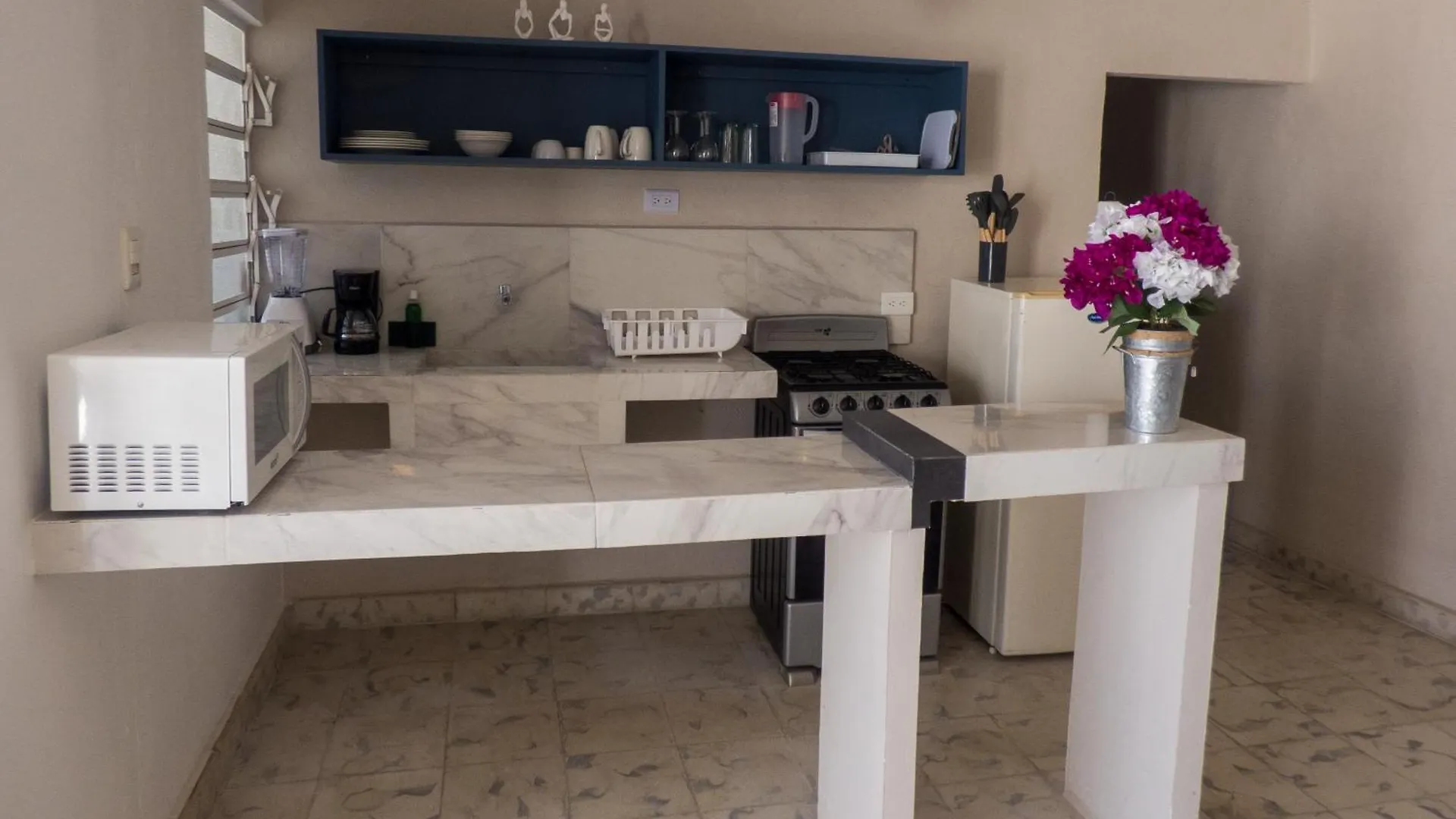 Hotel Boutique Flores Y Gemas Merida 4*,